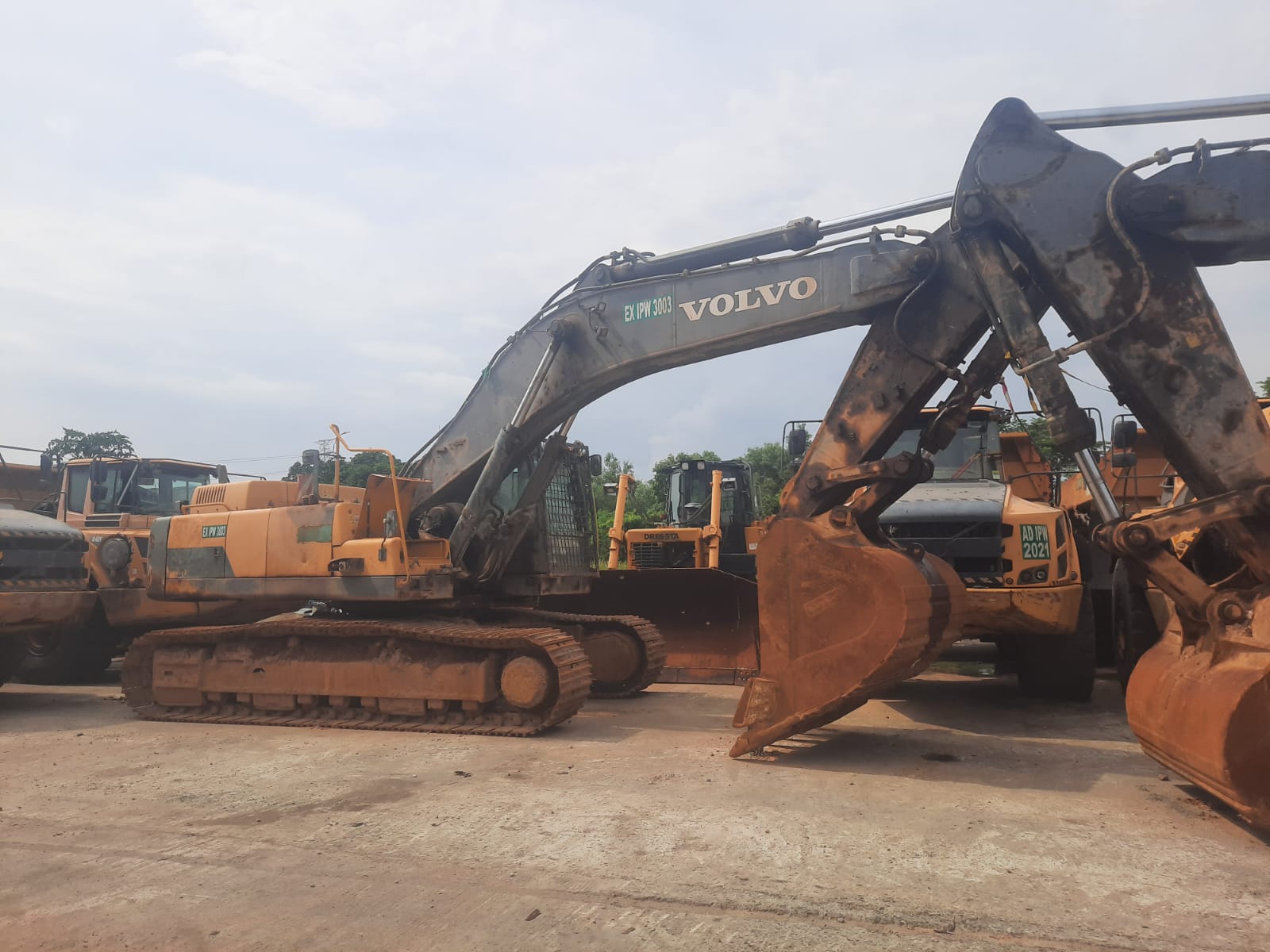 WhatsApp Image 2023-12-20 at 09.39.03 (1) WhatsApp Image 2023-12-20 at 09.39.03 (1)